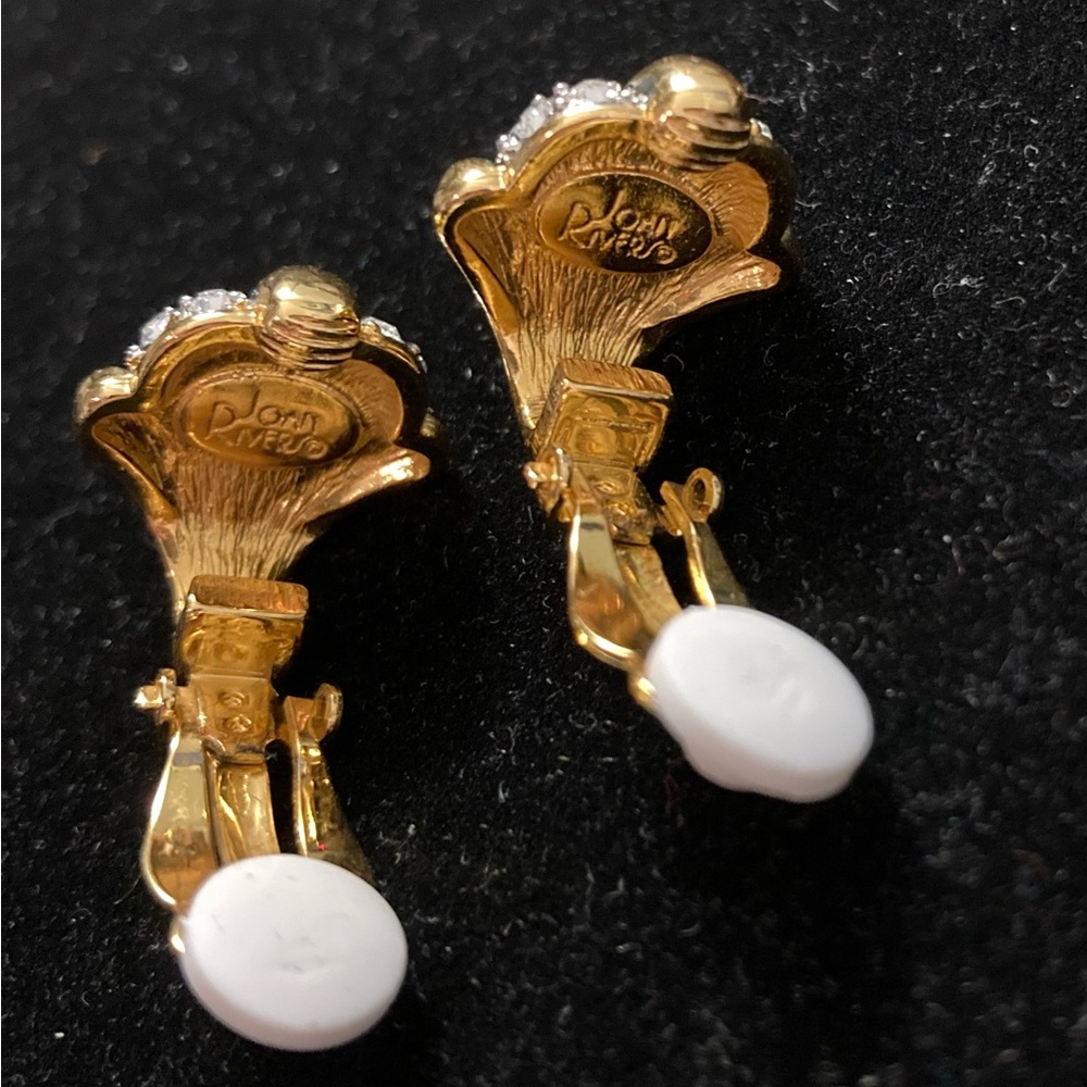 Joan Rivers Gold Tone Rhinestone Pavé Shell Clip Earrings - Picture 4 of 4
